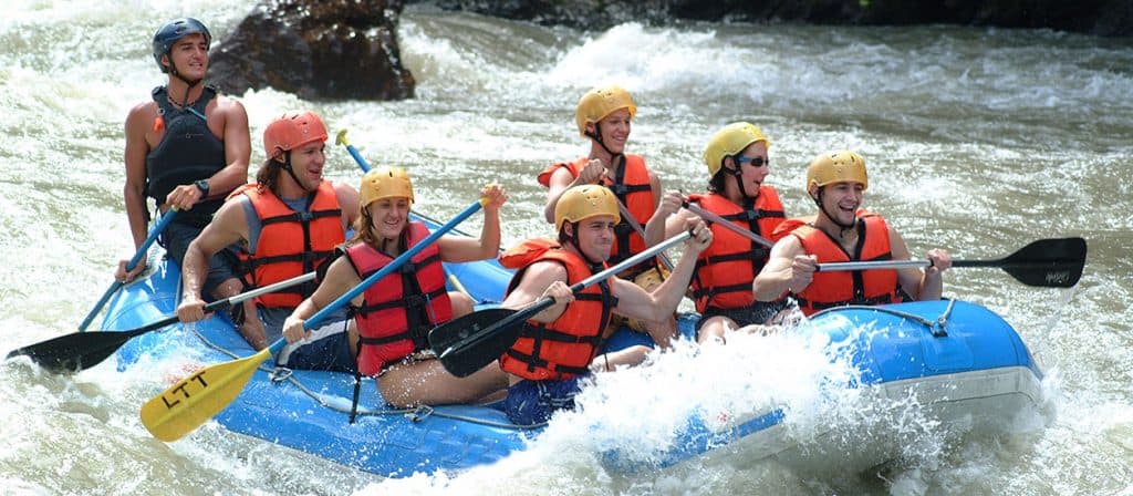 group whitewater rafting adventure ocoee river rapid