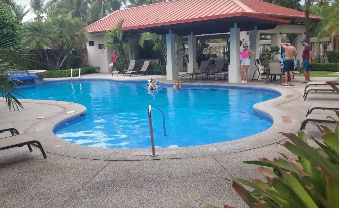 La Flor community pool in Jaco Beach