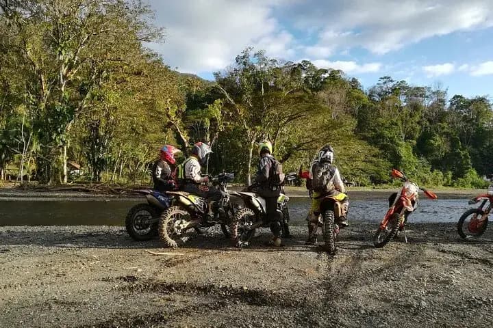 Mini dirt bike jungle trail adventure group